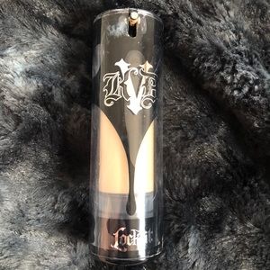 Kat Von D lock it foundation